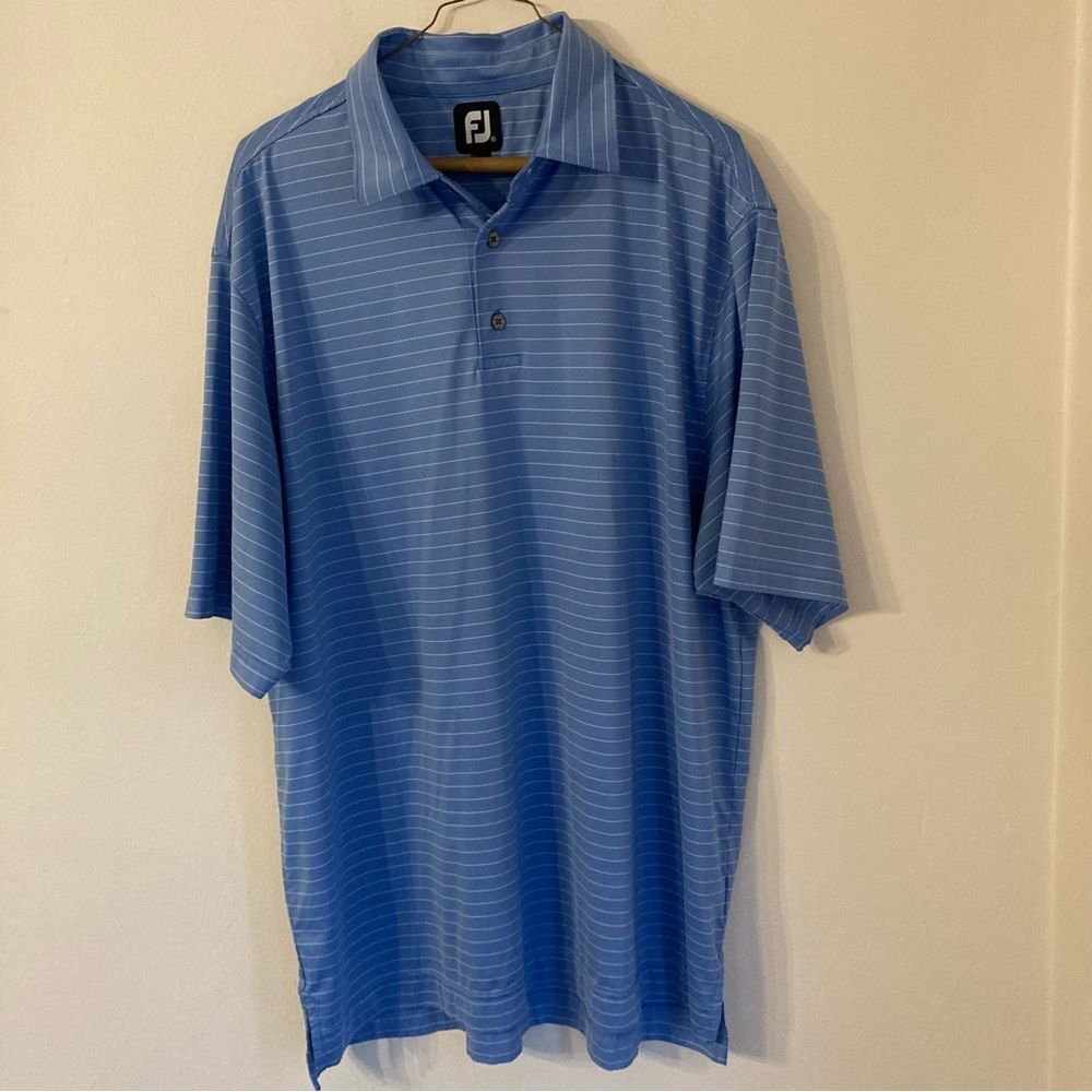 FootJoy Men’s blue striped golf polo size XL.